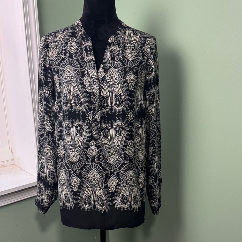 Rose & Olive Black and Cream Paisley Blouse small